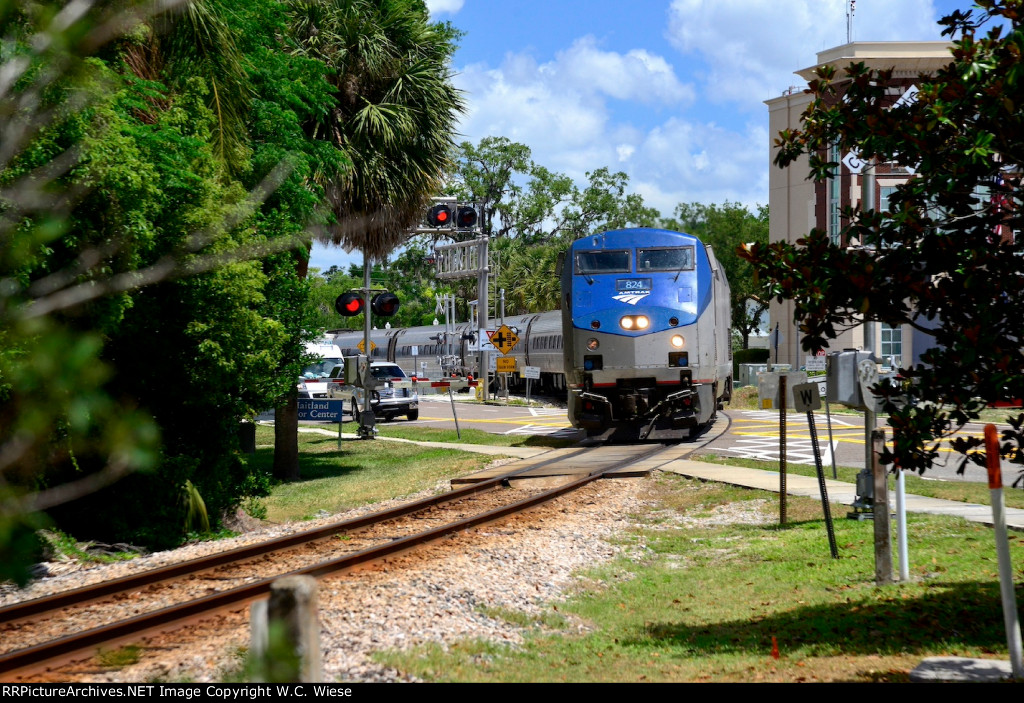 824 - Amtrak Silver Meteor